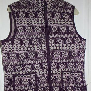 The Vermont Country Store Sweater Vest Size XL Snowflake Design